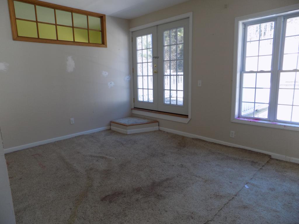 63 Perham Corner Road Lyndeborough, NH 03082 - Photo 3 of 9