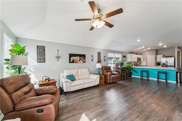 $350,000 | 20367 West 193rd Terrace, Spring Hill, KS 66083