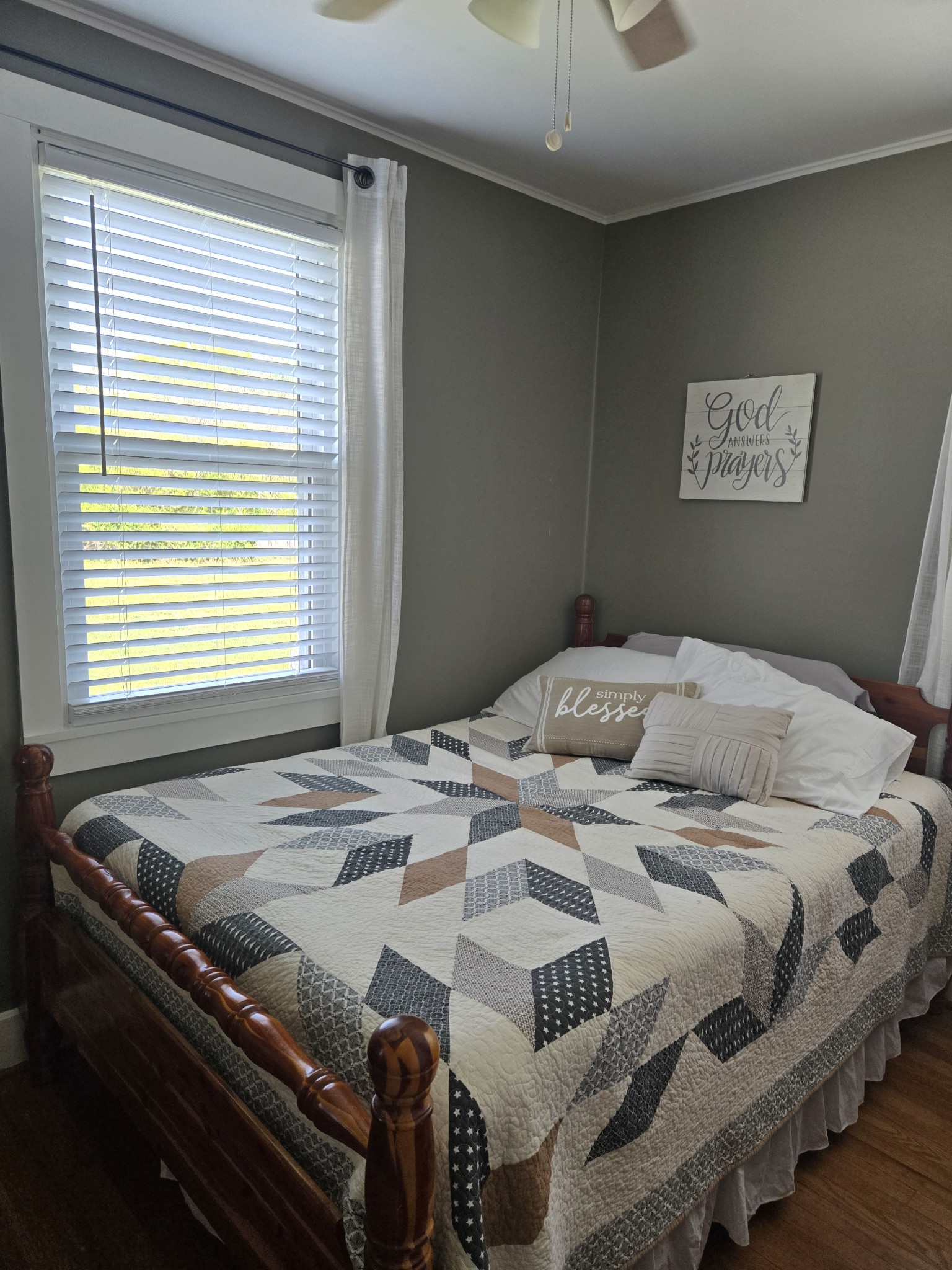 1605 New Dry Hollow Road Vanleer, TN 37181 - Photo 14 of 40 a bedroom with a bed and a window