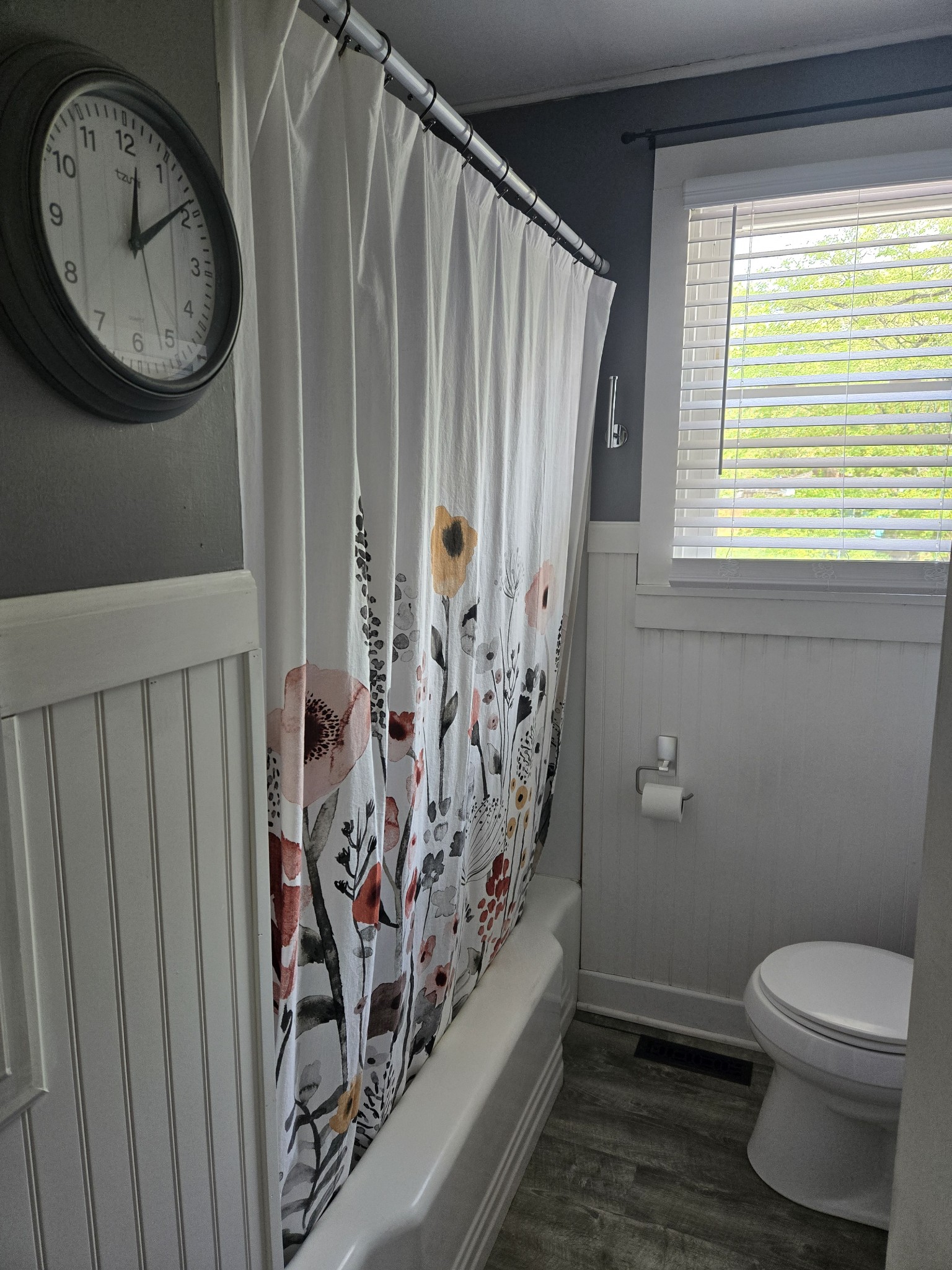 1605 New Dry Hollow Road Vanleer, TN 37181 - Photo 16 of 40 a bathroom with a toilet a sink and a shower