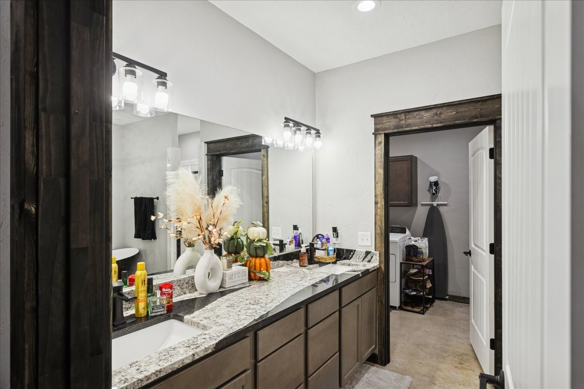 2032 Pahal Road Huntington, TX 75949 - Photo 16 of 45