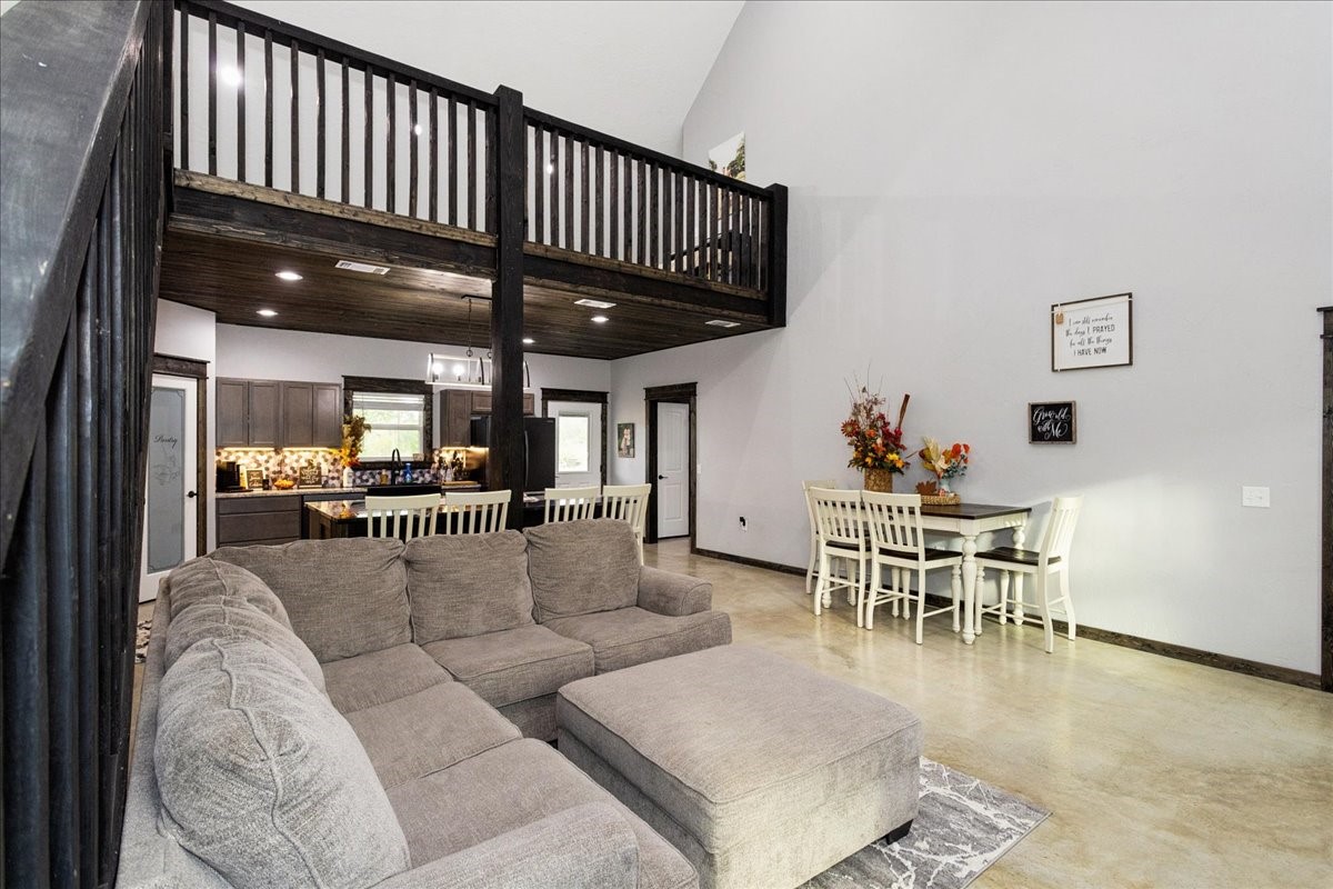 2032 Pahal Road Huntington, TX 75949 - Photo 7 of 45 a living room with furniture