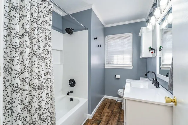 $266,900 | 215 George Street, Staunton, VA 24401