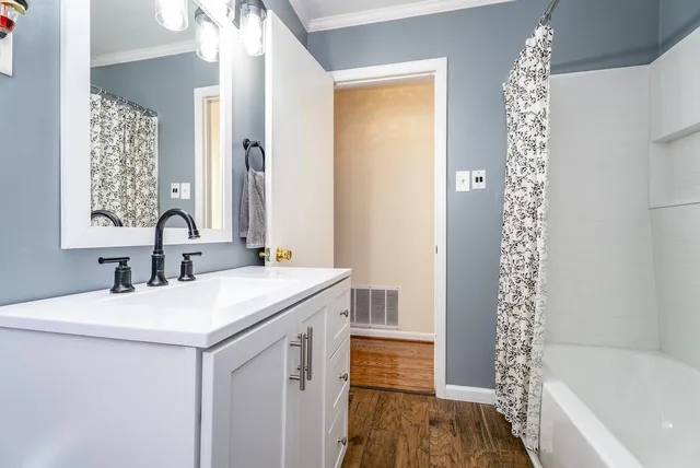 $266,900 | 215 George Street, Staunton, VA 24401