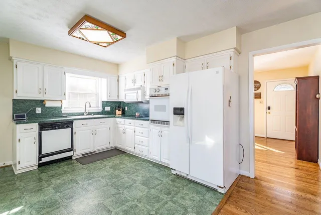 $266,900 | 215 George Street, Staunton, VA 24401