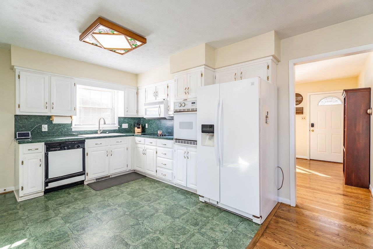 215 George Street Staunton, VA 24401 - Photo 8 of 46