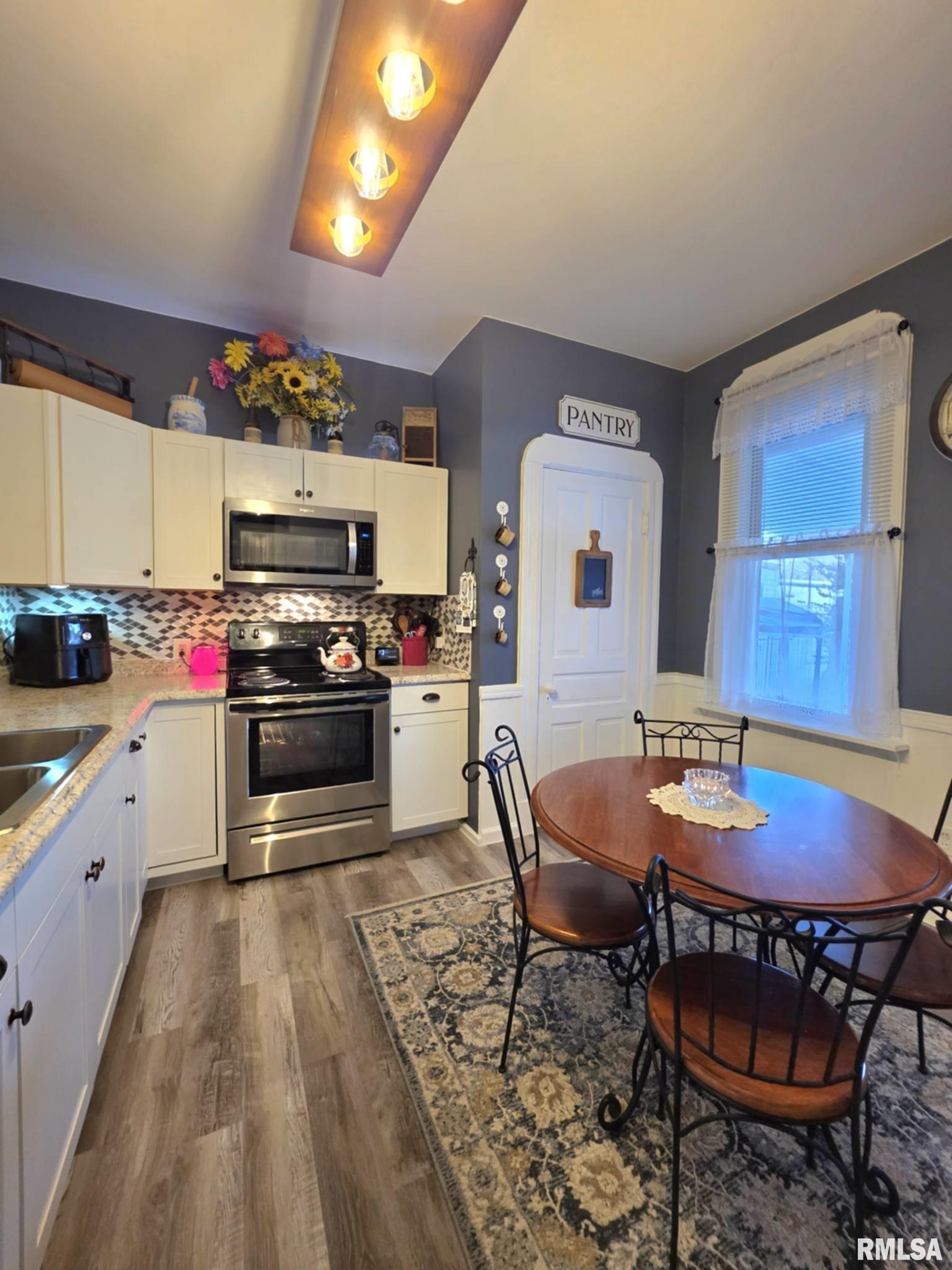 1025 South 11th Street Quincy, IL 62301 - Photo 6 of 31