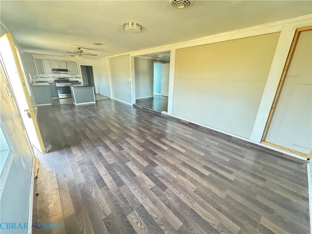 422 Syringa Road Topping, VA 23169 - Photo 3 of 31