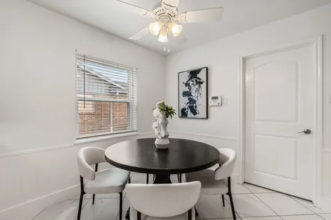 $575,000 | 5710 Ariel Street, Houston, TX 77096