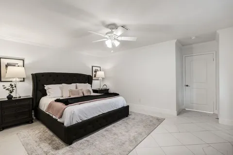 $575,000 | 5710 Ariel Street, Houston, TX 77096