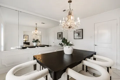 $575,000 | 5710 Ariel Street, Houston, TX 77096