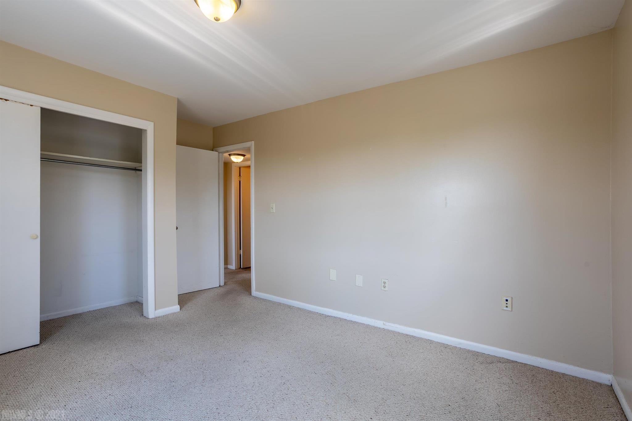 311 Loudon Road, Unit 332 Blacksburg, VA 24060 - Photo 10 of 16 Gallery Image 10