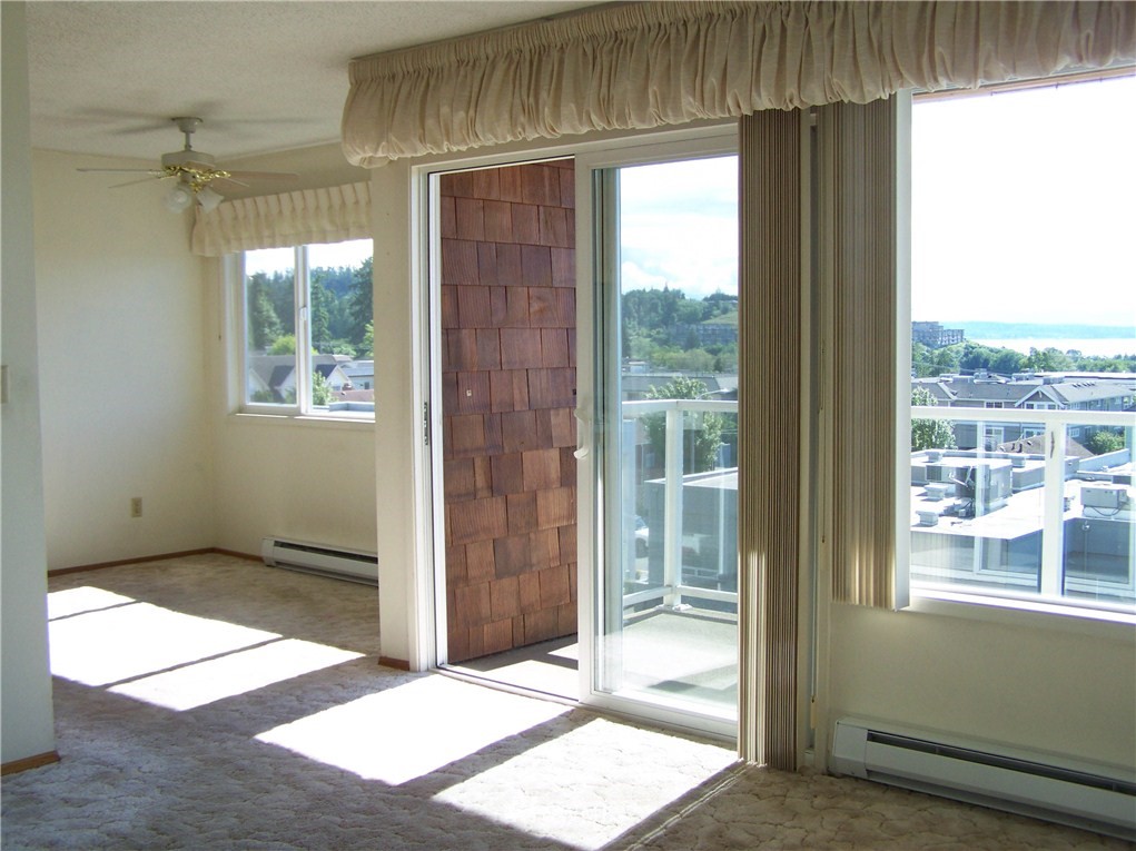 520 Maple Street, Unit 201 Edmonds, WA 98020 - Photo 4 of 8
