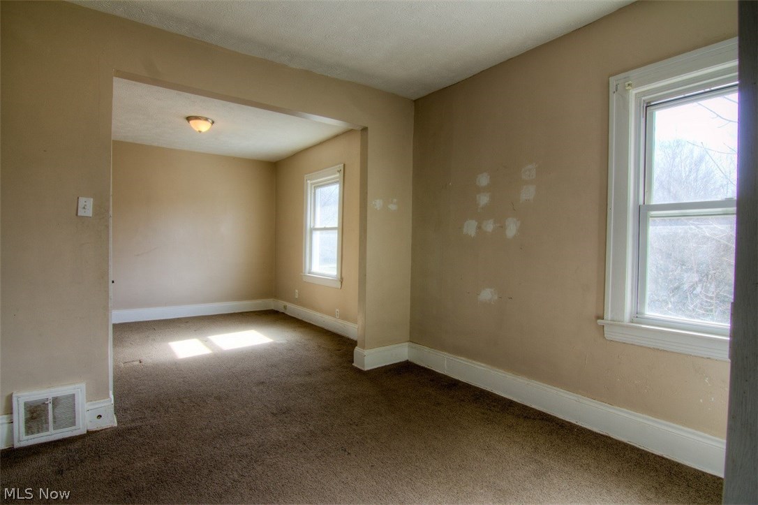 3281 Berkeley Road Cleveland, OH 44118 - Photo 14 of 19