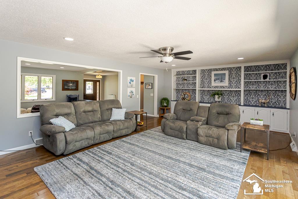 7007 Jackman Road Temperance, MI 48182 - Photo 49 of 91 50179461-2b8f115b-53a0-45be-92d4-8e629410db43.JPG