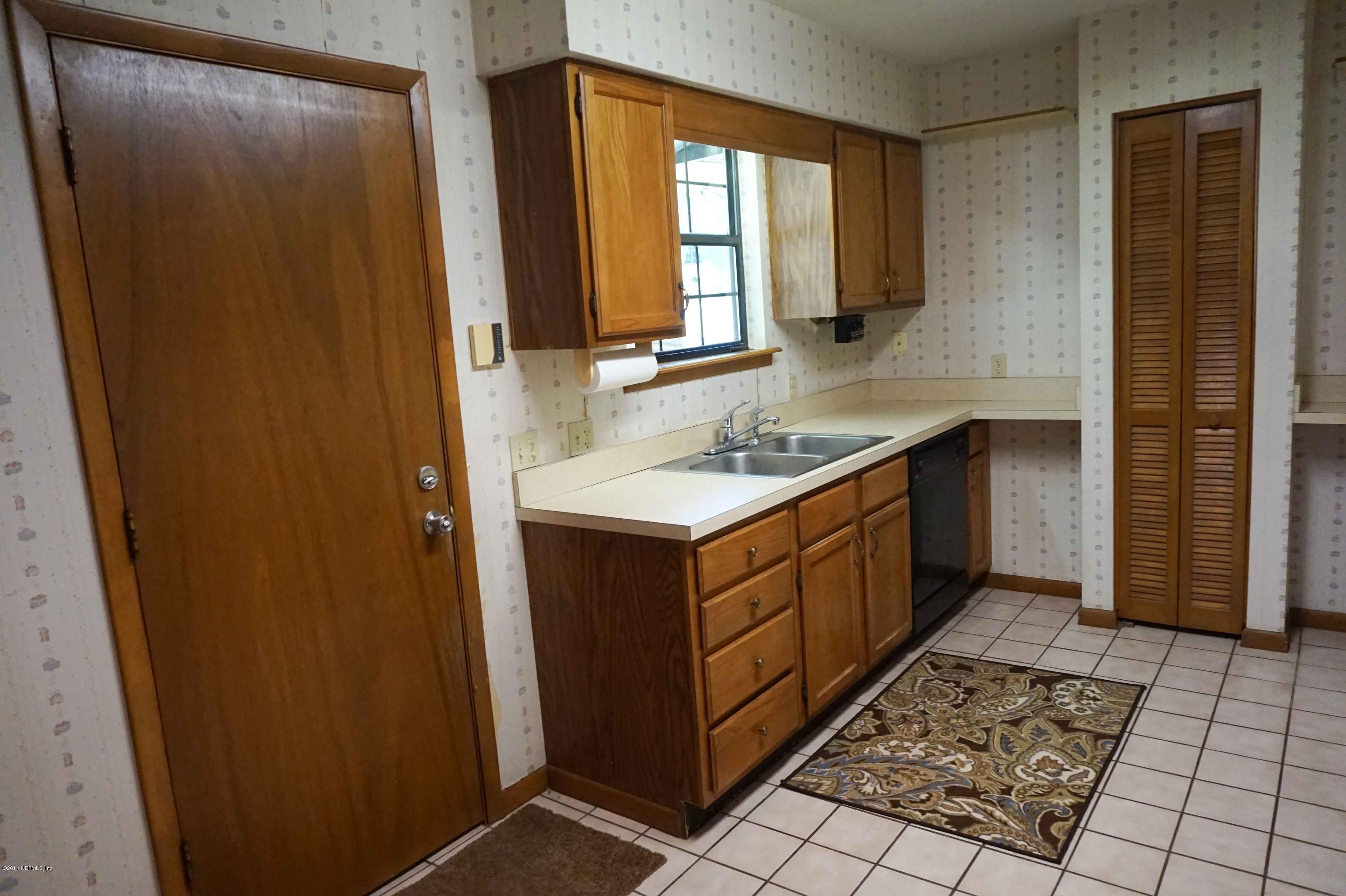 4721 Cedar Point Road Jacksonville, FL 32226 - Photo 12 of 25 DSC00179