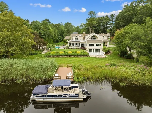 $3,250,000 | 112 River Road, Hanover, MA 02339