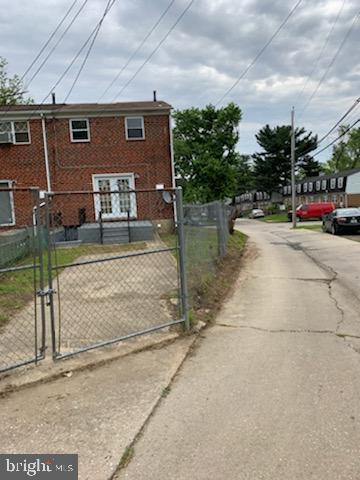 626 Gibson Road Baltimore, MD 21229 - Photo 2 of 35 Rear of home