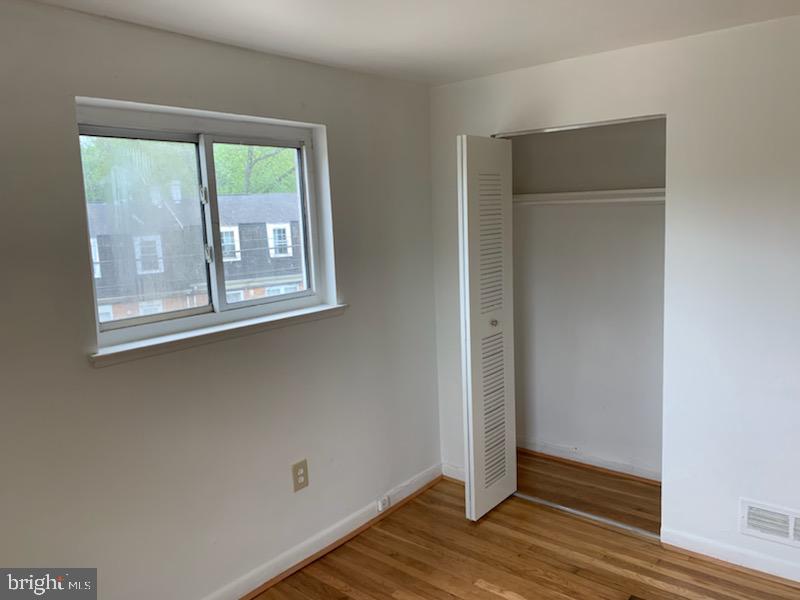 626 Gibson Road Baltimore, MD 21229 - Photo 23 of 35