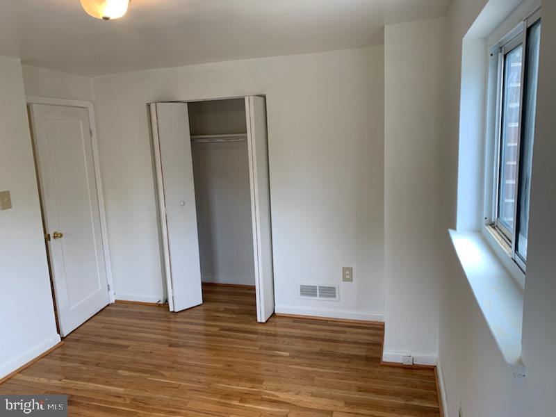 626 Gibson Road Baltimore, MD 21229 - Photo 24 of 35