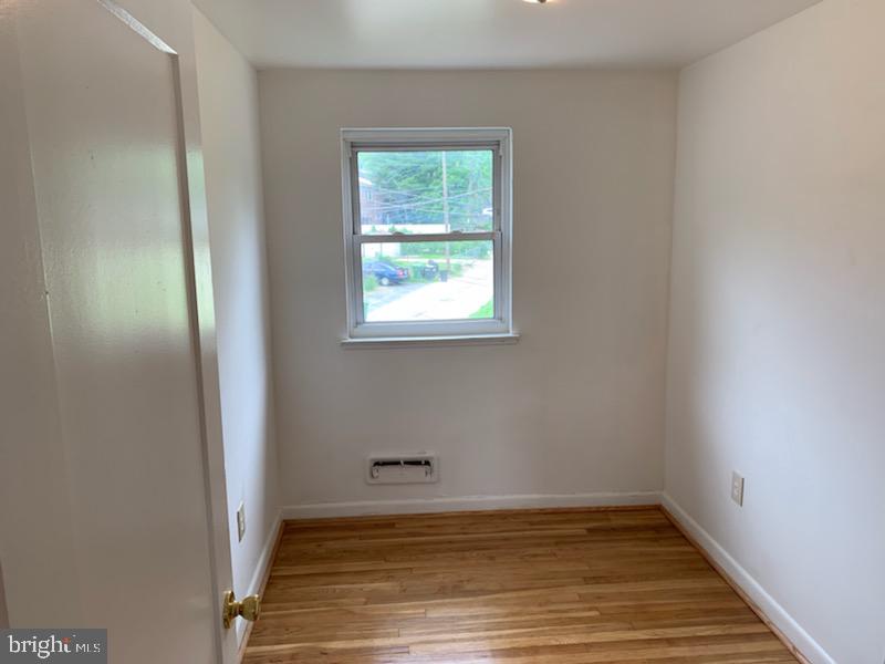 626 Gibson Road Baltimore, MD 21229 - Photo 26 of 35