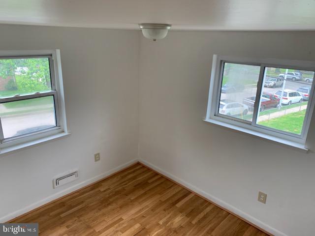 626 Gibson Road Baltimore, MD 21229 - Photo 30 of 35