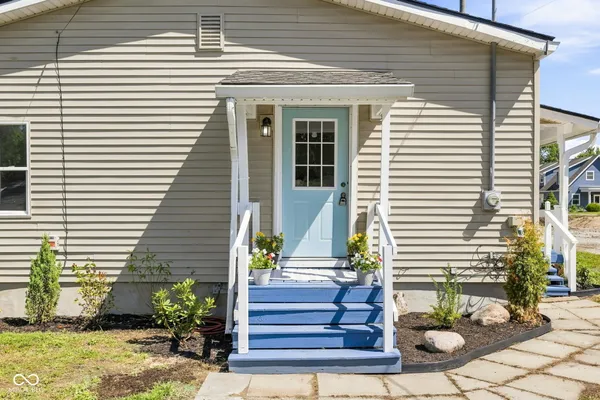 $179,500 | 406 West 2nd Street, Sheridan, IN 46069