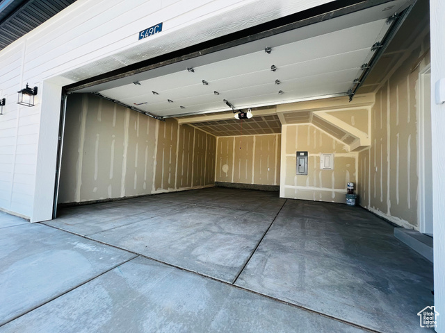 549 North Legend Circle, Unit C/466 Mapleton, UT 84664 - Photo 39 of 39 Garage with a garage door opener and electric panel