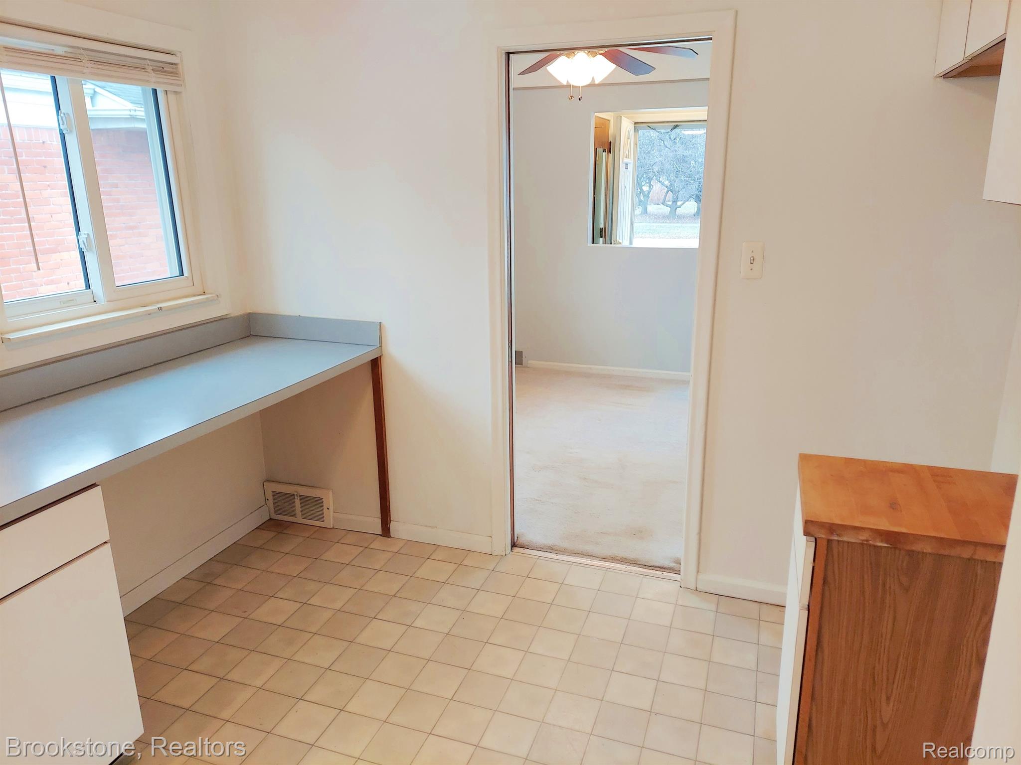 18250 Stephens Road Eastpointe, MI 48021 - Photo 20 of 67 Gallery Image 20