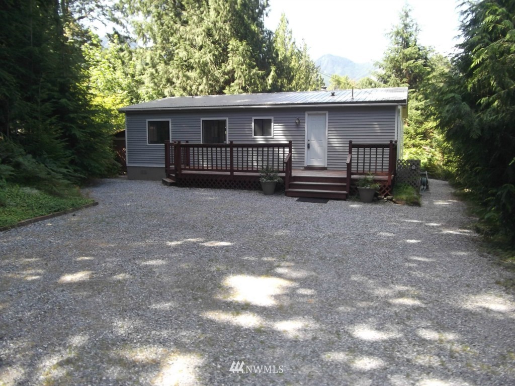 15035 Welcome Road Glacier, WA 98244 - Photo 3 of 15 Gallery Image 3