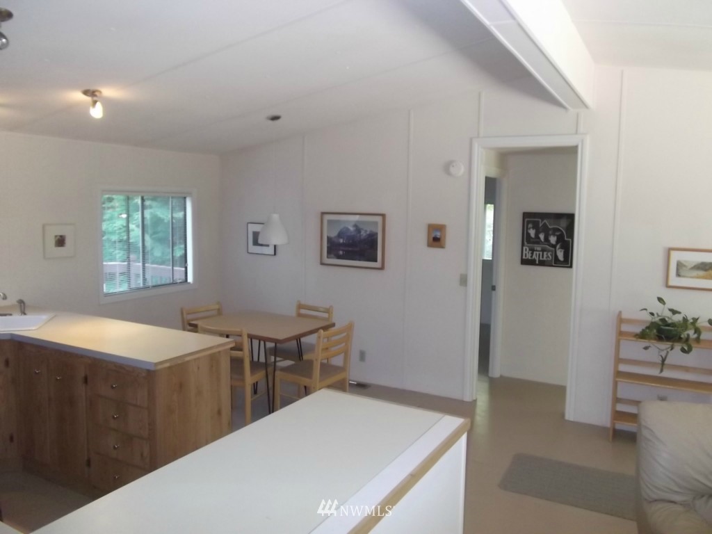15035 Welcome Road Glacier, WA 98244 - Photo 9 of 15 Gallery Image 9