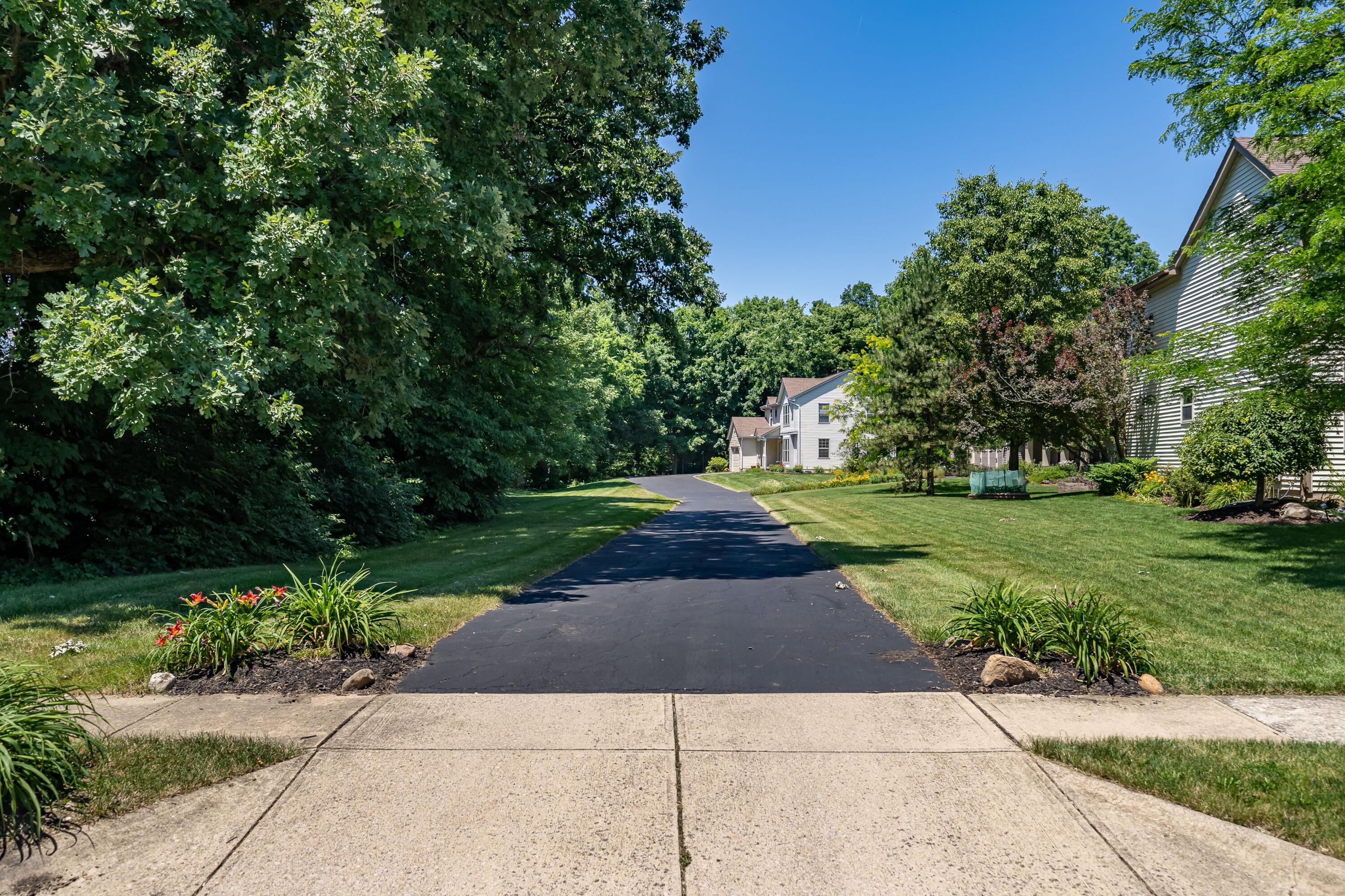 7744 Pinehill Road Lewis Center, OH 43035 - Photo 4 of 52 7744 Pinehill Rd_MLS_4