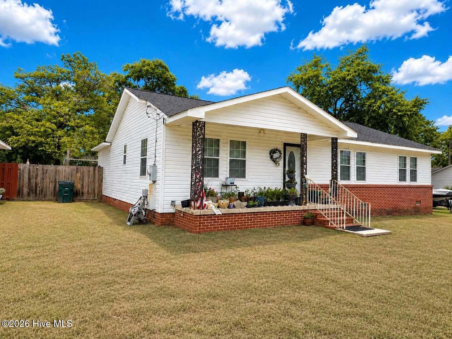 803 Rice Street Hamlet, NC 28345 - Photo 2 of 5