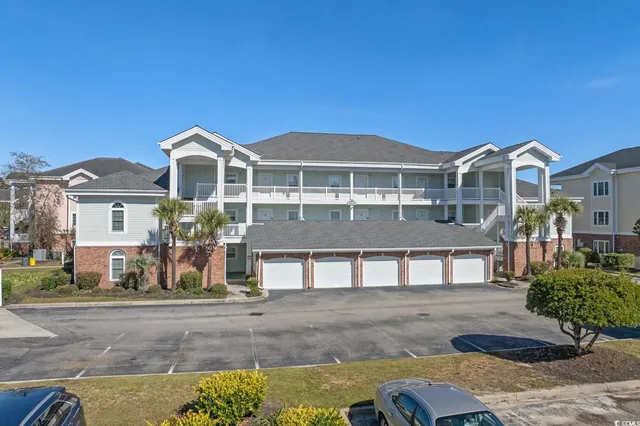 $349,900 | 4834 Carnation Circle, Unit 201, Myrtle Beach, SC 29577