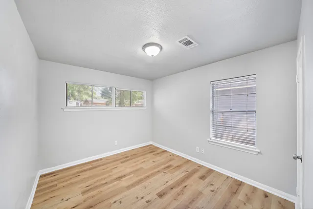 $1,600 | 5814 Westover Street, Houston, TX 77033