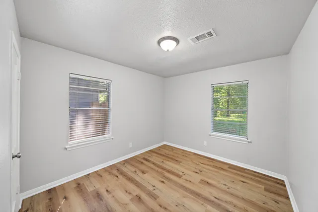 $1,600 | 5814 Westover Street, Houston, TX 77033