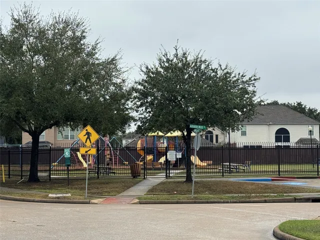 $219,900 | 3114 Becker Glen Street, Fresno, TX 77545