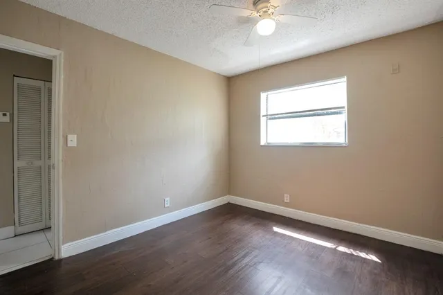 $1,475 | 4061 North Dixie Highway, Unit 29, Oakland Park, FL 33334