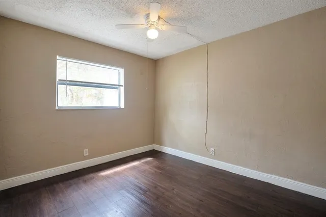 $1,475 | 4061 North Dixie Highway, Unit 29, Oakland Park, FL 33334