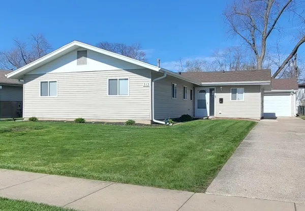 $179,900 | 313 North Orchard Drive, Park Forest, IL 60466