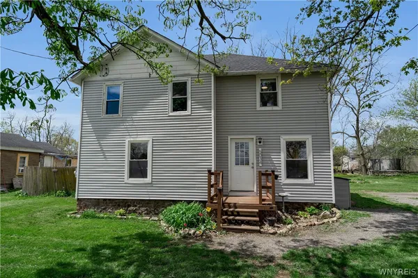 $189,900 | 5034 East Shelby Road, Shelby, NY 14103