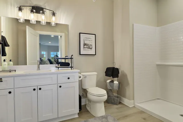 $449,900 | 9200 66th Avenue, Unit 122, Pleasant Prairie, WI 53158