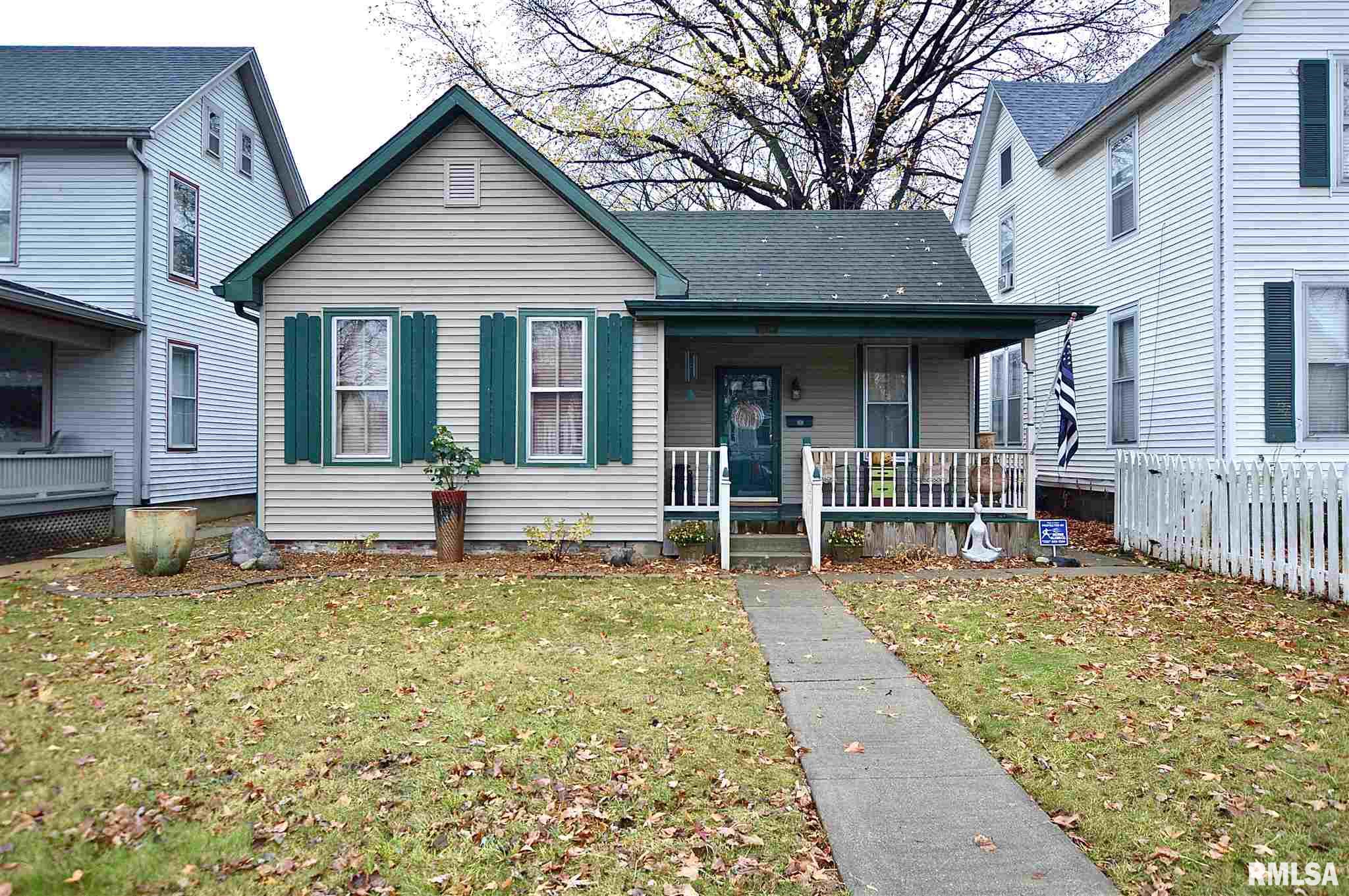 1230 North 3rd Street Springfield, IL 62702 - Photo 1 of 24