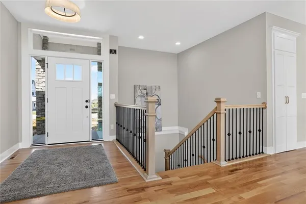 $660,950 | 13715 Northwest 70 Street, Parkville, MO 64152