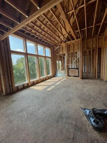 $660,950 | 13715 Northwest 70 Street, Parkville, MO 64152