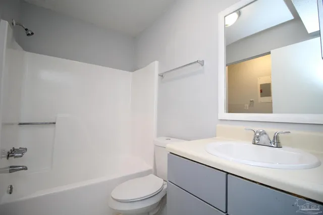 $1,095 | 7116 Pearson Road, Unit C, Pensacola, FL 32526