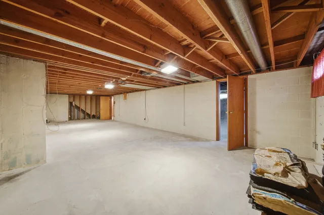 $279,900 | 1304 Park Lane, Dixon, IL 61021