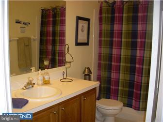20 Stokes Road Mount Laurel, NJ 08054 - Photo 11 of 12 Bathroom