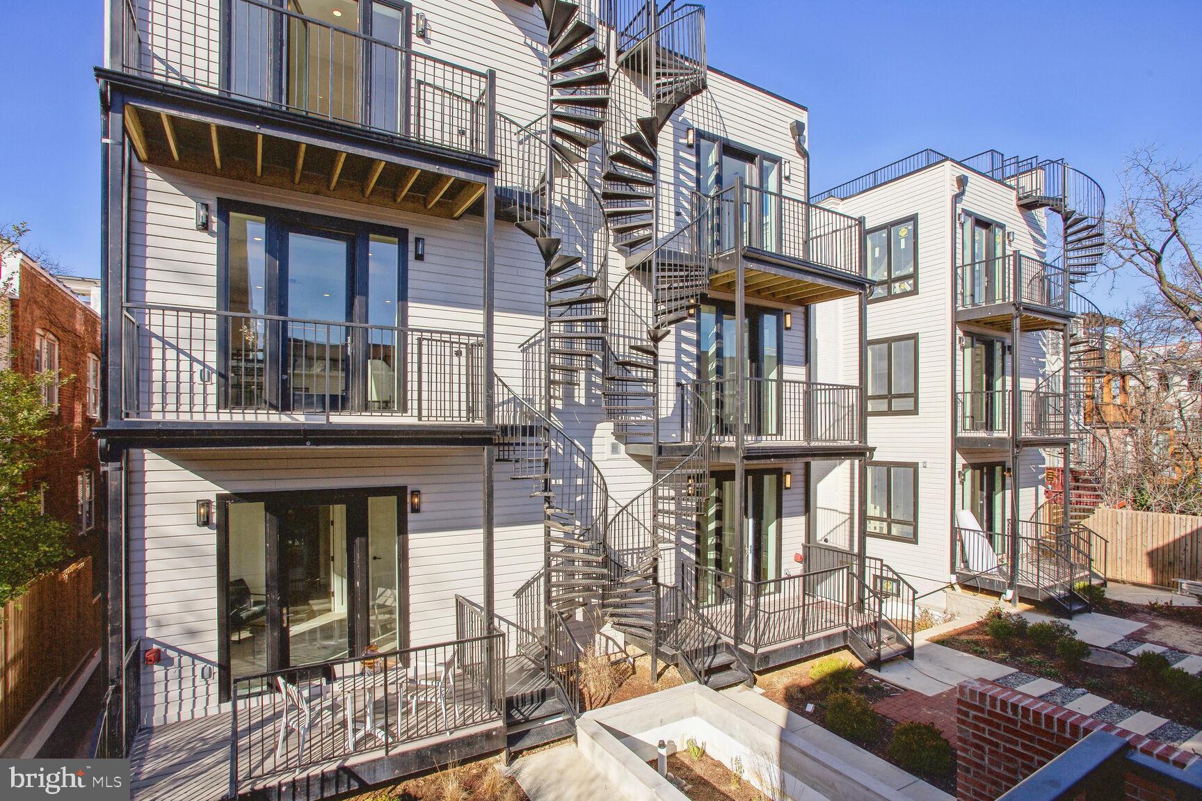 1746 Lanier Place Northwest, Unit 3 Washington, DC 20009 - Photo 25 of 34 rear staircases & balconies