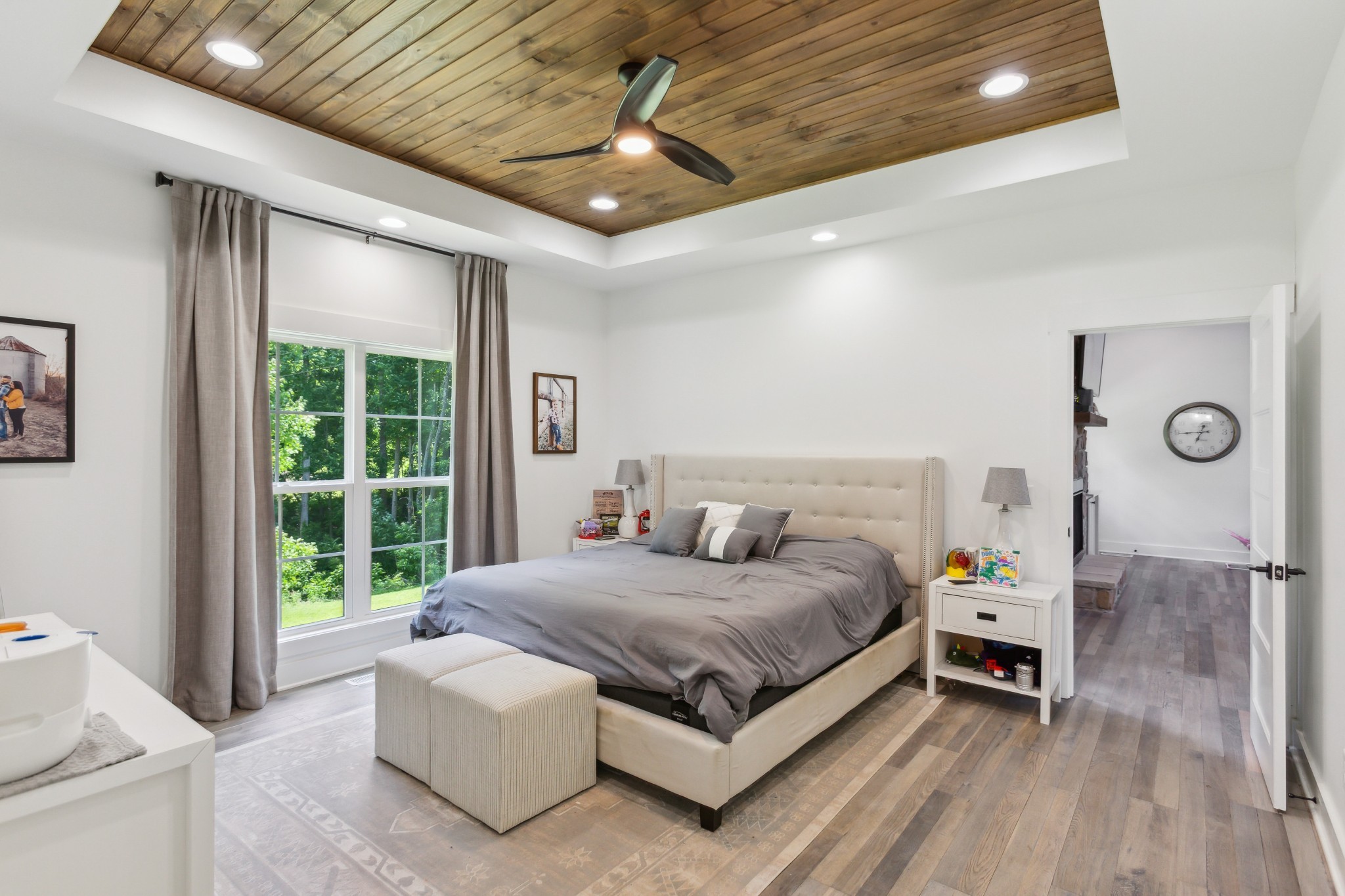 1930 Williams Road Lafayette, TN 37083 - Photo 15 of 41 a bedroom with a bed and a window